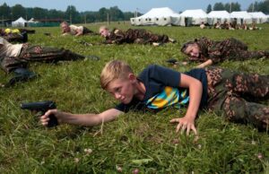 Η ζωή στις ρωσικές στρατιωτικές σχολές… για παιδιά (Φωτογραφίες) rusmil1