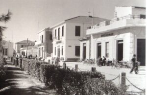 Η μικρή Ιστορία της Πλατείας Ηρώων άλλως «Κκεσεγλουδιών» 1.jpg