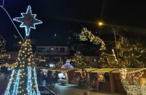 Ο Αγρός έβαλε τα γιορτινά του και είναι ο τέλειος προορισμός για τις γιορτές (PHOTOS)