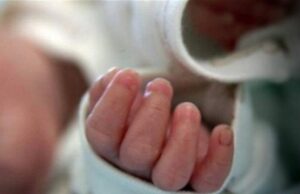 Σχεδόν γεμάτοι οι παιδιατρικοί θαλάμοι – 102 νοσηλεύονται με COVID-19