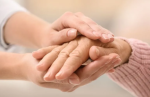 Κύπρος: Δύσκολες ώρες για καρκινοπαθή μητέρα μονογονιό στη Λεμεσό – Χρειάζεται τρόφιμα για τα παιδιά της