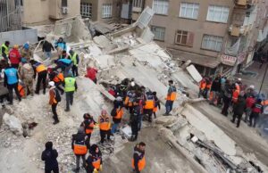 Εκτίμηση ειδικών για μεγάλους σεισμούς στην Τουρκία που θα διαρκέσουν για μήνες Εκτίμηση ειδικών για μεγάλους σεισμούς στην Τουρκία που θα διαρκέσουν για μήνες