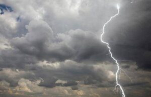 Κίτρινη προειδοποίηση: Καταιγίδες, χαλάζι και άνεμοι – Ποιες περιοχές θα επηρεάσει