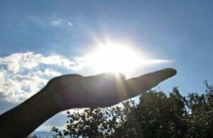 Κυρίως αίθριος ο καιρός με τοπικές νεφώσεις – Πτώση θερμοκρασίας από αύριο