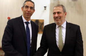 Gurupolitico: Αντραπείτε!