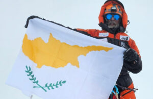 Δημότης της Λεμεσού κατέκτησε τη δεύτερη ψηλότερη βουνοκορφή στον κόσμο