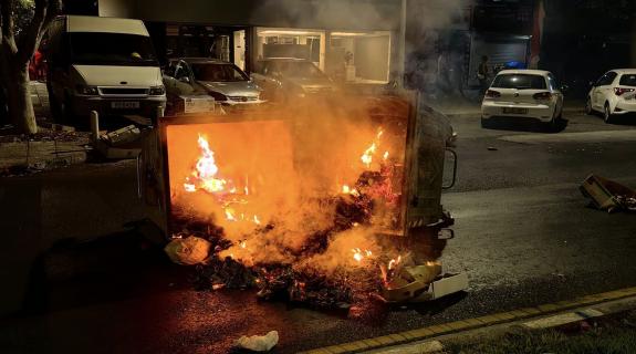 Χαμός στην εκδήλωση διαμαρτυρίας στη Λεμεσό- 13 συλλήψεις -5 τραυματίες