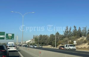 ΦΩΤΟΓΡΑΦΙΕΣ: Τροχαίο στον αυτοκινητόδρομο στη Λεμεσό – Ουρές οχημάτων