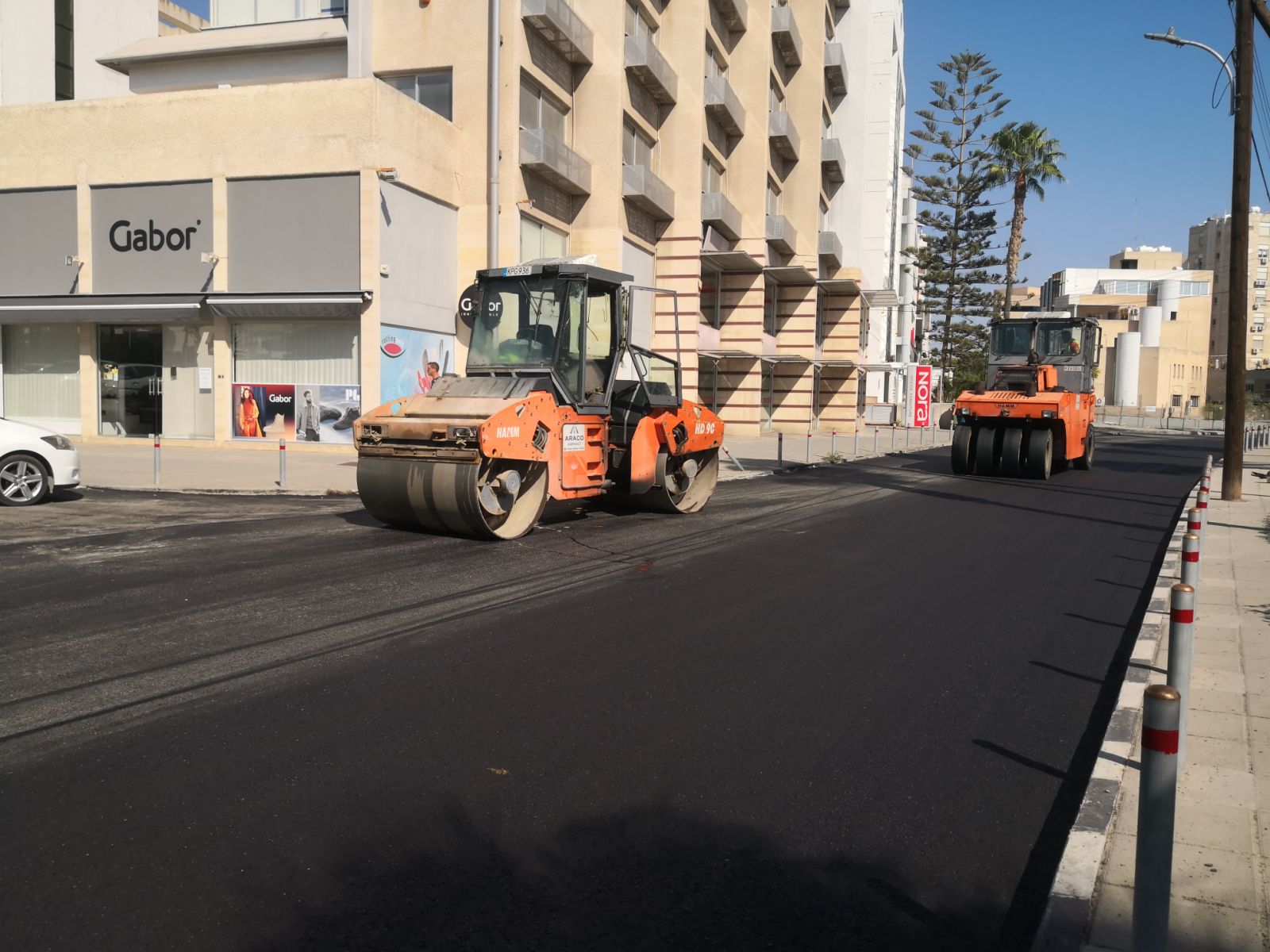 “Φρέσκαρε” δρόμους σε αρκετές περιοχές ο Δήμος Λεμεσού