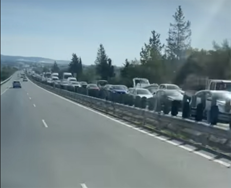 Οργή οδηγών στη Λεμεσό! «Είμαστε 2 ώρες στο Highway χωρίς νερό» – Ατέλειωτες ουρές τα αυτοκίνητα!