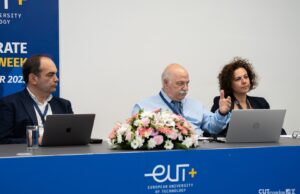 Παρουσιάστηκε το νέο λογότυπο του ΤΕΠΑΚ για τον εορτασμό των 20 χρόνων από την ίδρυση τού Πανεπιστημίου