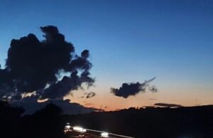 Η μορφή της Κύπρου σχηματίστηκε στα σύννεφα πάνω από τη Λεμεσό! (ΦΩΤΟ)