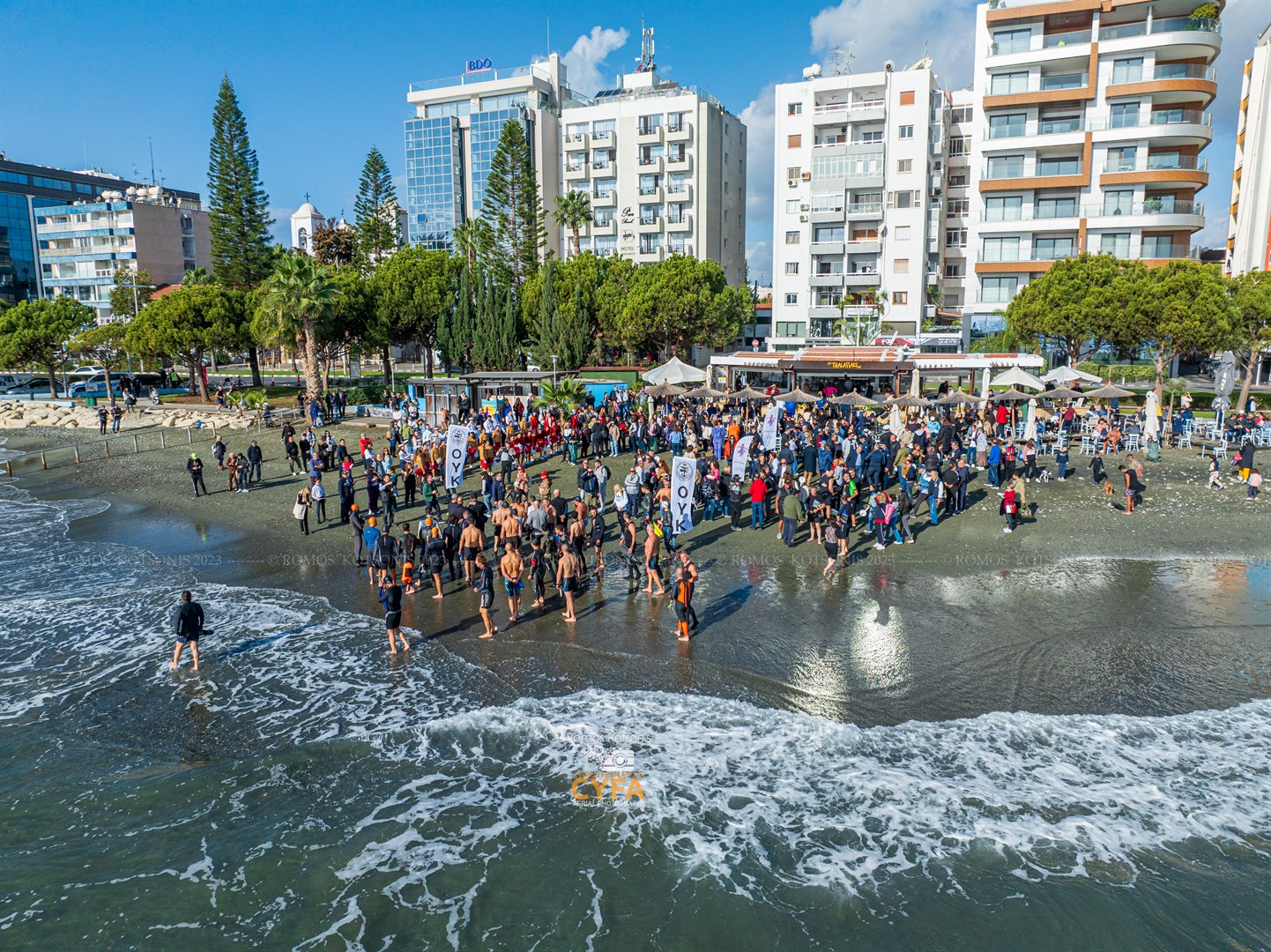 Κλικς από ψηλά στην εκδήλωση «Κολυμπάμε με τους ΟΥΚ Κύπρου και Ελλάδας για τους Μικρούς Ήρωες”.