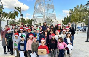 Τα Κάλαντα που ένωσαν καρδιές στο κέντρο του Ύψωνα (VIDEO)