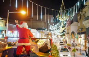 Λεμεσός: Ο Άγιος Βασίλης έρχεται με λεωφορείο και μοιράζει δώρα! Τι ώρα και που θα τον βρείτε!