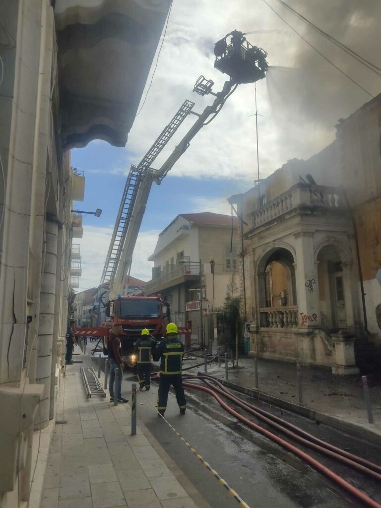 Λεμεσός: Ολοκληρωτική η καταστροφή στο Αρχοντικό Παυλίδη! Κατάρρευσε η οροφή! (VIDEO – Photos)