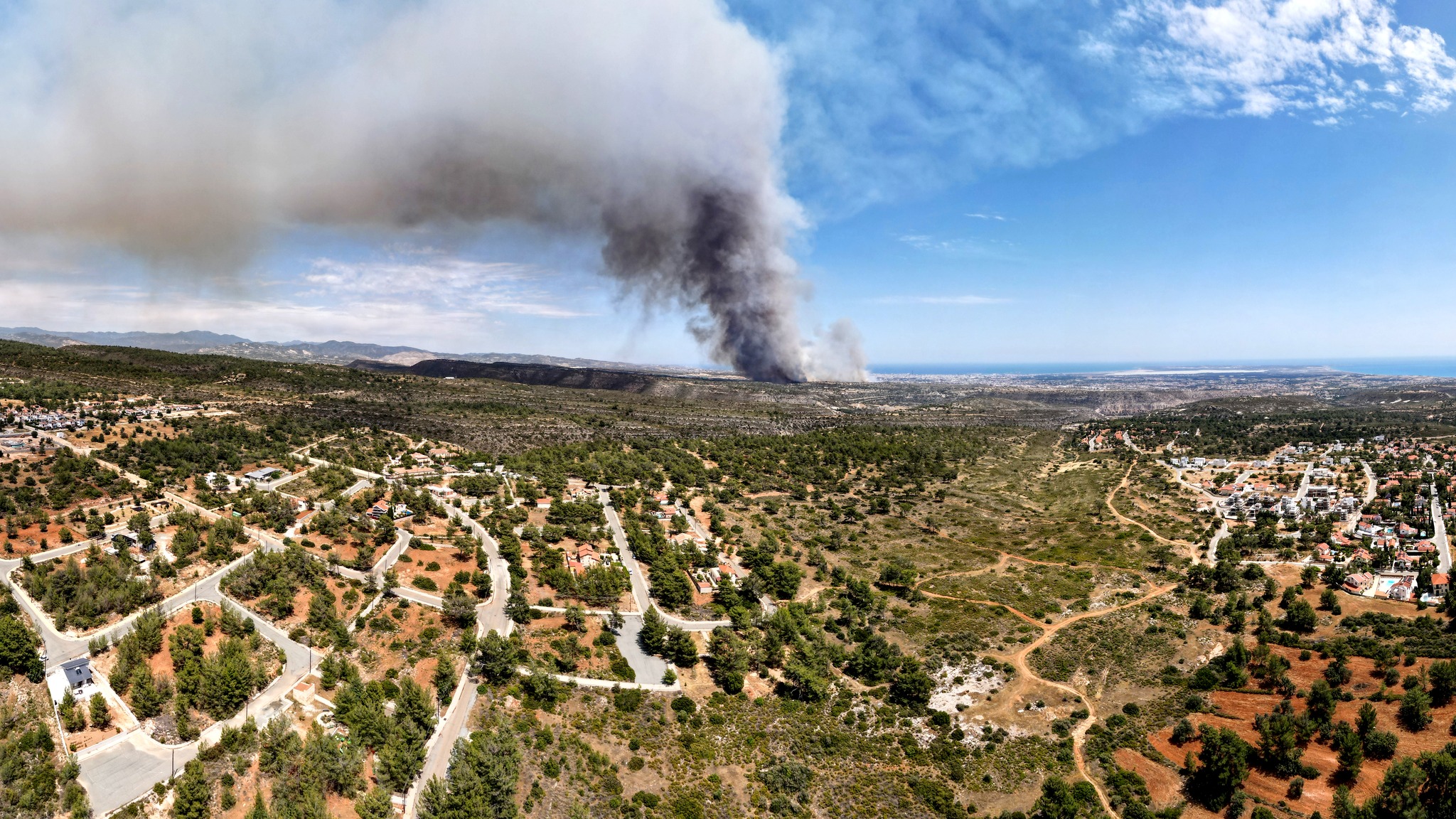 Λεμεσός: Ανάκληση προσωπικού για την πυρκαγιά στον Αγ. Σύλα