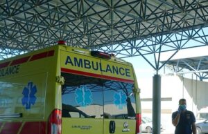 Στις φλόγες λυόμενη οικία στη Λεμεσό, πρόλαβε να εξέλθει ο ένοικος-Μεταφέρθηκε στο Νοσοκομείο