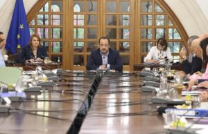 ΠτΔ: «Ιστορική μέρα για τη Δημοκρατία» – Δικαίωμα ψήφου από τα 17