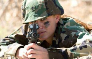 GuruPolitico: Γυναίκες, προσοχή! Γυναίκες, άκυρον!