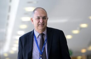 Κώστας Καδής: Στη σκιά ενός οικολογικού σκανδάλου, καθώς βλέπει προς τις Βρυξέλλες