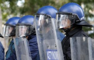 Χειροπέδες σε δύο πρόσωπα για τα επεισόδια μετά το Απόλλωνας – Εθνικός Άχνας