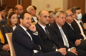 GuruPolitico: Μπαμ ηκούσθη στον αέρα….!