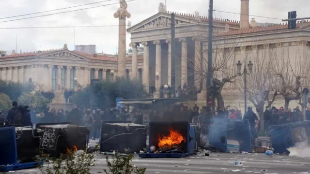 Πεδίο πολέμου και σοβαρά επεισόδια στο κέντρο της Αθήνας