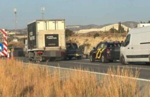 Ολημερίς την χτίζανε… Πρόβλημα με το ύψος της γέφυρας στην Καλαβασό, δεν χωράνε τα Πυροσβεστικά οχήματα