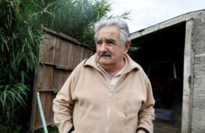 Ουρουγουάη: Πέθανε ο «φτωχότερος πρόεδρος του κόσμου» Χοσέ Μουχίκα