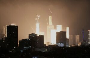 Κλιμάκωση χωρίς τέλος: Σφοδρά αντίποινα του Ιράν – Νέες ισραηλινές επιδρομές στην Τεχεράνη – Παρέμβαση του ΟΗΕ