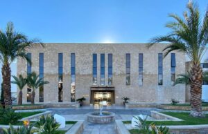 To ξενοδοχείο Annabelle στην Πάφο προσφέρει δωρεάν φιλοξενία στους πληγέντες από τις πυρκαγιές και στα κατοικίδιά τους