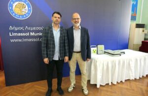 Δωρεά τεσσάρων απινιδωτών από το Blue Heart Foundation στον Δήμο Λεμεσού