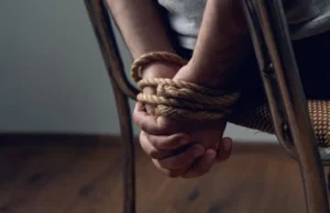 Έρευνα-θρίλερ στη Λεμεσό: Δύο άνθρωποι δεμένοι, οι Αρχές μιλούν για απαγωγή