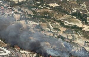 ΒΙΝΤΕΟ: Παίρνει διαστάσεις η πυρκαγιά στο Όμοδος – Κινδυνεύουν σπίτια