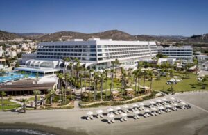 Λεμεσός: Το Parklane Resort & Spa προσλαμβάνει και στα γραφεία και στο ξενοδοχείο!