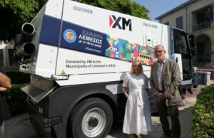 Νέο σάρωθρο για την Υπηρεσία Καθαριότητας του Δήμου Λεμεσού, δωρεά από την XM