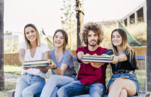 Εσύ τι θα σπουδάσεις τελικά;