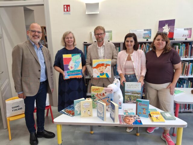 Δωρεά βιβλίων στη Δημοτική Πανεπιστημιακή Βιβλιοθήκη Λεμεσού από τις Πρεσβείες Φινλανδίας και Σουηδίας