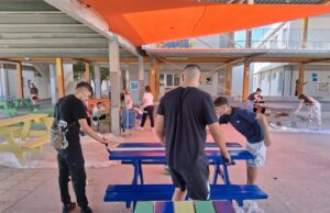 «Το σχολείο μας, το σπίτι μας»: Μαζική συμμετοχή στη δράση καθαρισμού στο Λύκειο Αποστόλου Λουκά Κολοσσίου (ΦΩΤΟΡΕΠΟΡΤΑΖ)