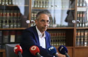 Σ. Αγγελίδης: Ουδέποτε υπέβαλα παραίτηση στον ΠτΔ