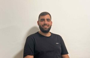 Αθηνόδωρος Αθηνοδώρου: Ένας εικοσιεπτάχρονος Παφίτης ο οποίος κρατά ζωντανή την παράδοση των τσιαττιστών