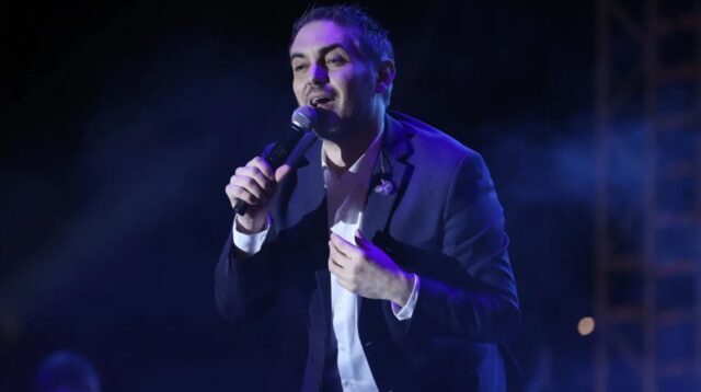 Ο Μιχάλης Χατζηγιάννης ακυρώνει τις εμφανίσεις του λόγω επιδείνωσης χρόνιου προβλήματος υγείας