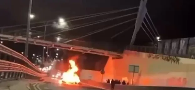 Χάος στη Λεμεσό – Έκαψαν την πόλη λόγω «ACAB»