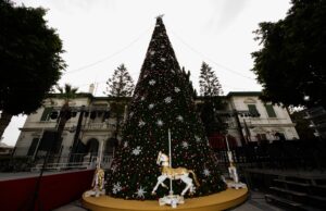 Η Λεμεσός μπήκε στο πνεύμα των Χριστουγέννων – Το εντυπωσιακό βίντεο του Ρώμου Κοτσώνη