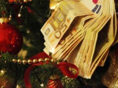 Ξεκινά η καταβολή χριστουγεννιάτικων επιδομάτων – Πότε πληρώνονται μισθοί, συντάξεις και 13ος