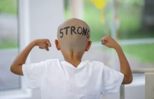 Το πρώτο 13χρονο παιδί που νίκησε τον πιο θανατηφόρο καρκίνο του εγκεφάλου