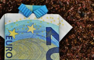 ΧΡΙΣΤΟΥΓΕΝΝΙΑΤΙΚΟΣ «ΜΠΟΝΑΜΑΣ»: Ποιοι θα λάβουν έκτακτο επίδομα ενόψει εορτών