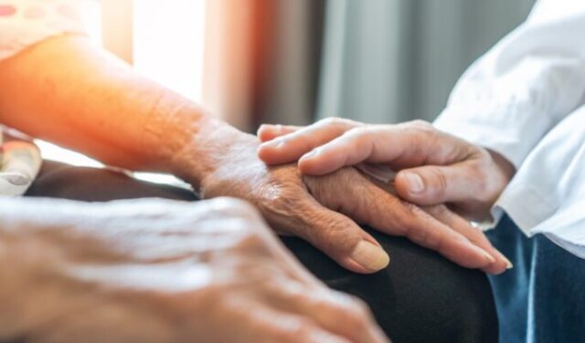Alzheimer Europe: Νέα έκθεση προβλέπει αύξηση 64% της άνοιας σε όλη την Ευρώπη έως το 2050