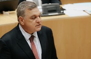 Ραγδαίες Εξελίξεις: Παραιτείται από την ασυλία του ο ίδιος ο Νίκος Σύκας